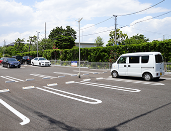 駐車場20台完備